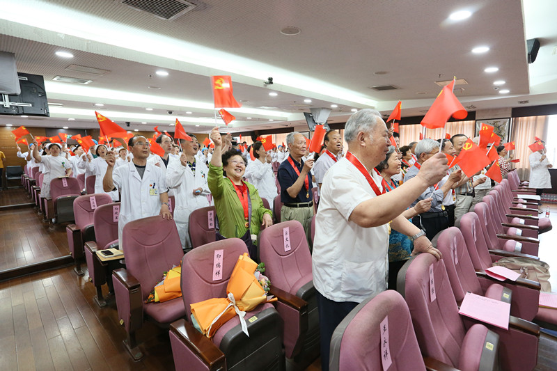 14-没有共产党就没有新中国2_副本.jpg